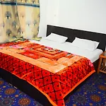 Gulmarg Gulsitara Guest House