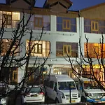 Hotel Gulmarg Residency, Kunzer Gulmarg