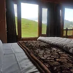 Roseland Cottage , Gulmarg
