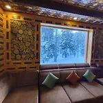 Hotel Gulmarg Lux Shanum