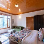 Stayvista At Crystal Creek 2Br Villa In Gulmarg With Free Breakfast
