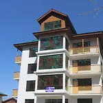 Hotel Gulmarg House