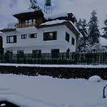 Hotel Gulmarg House