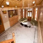 Hotel Flourescence