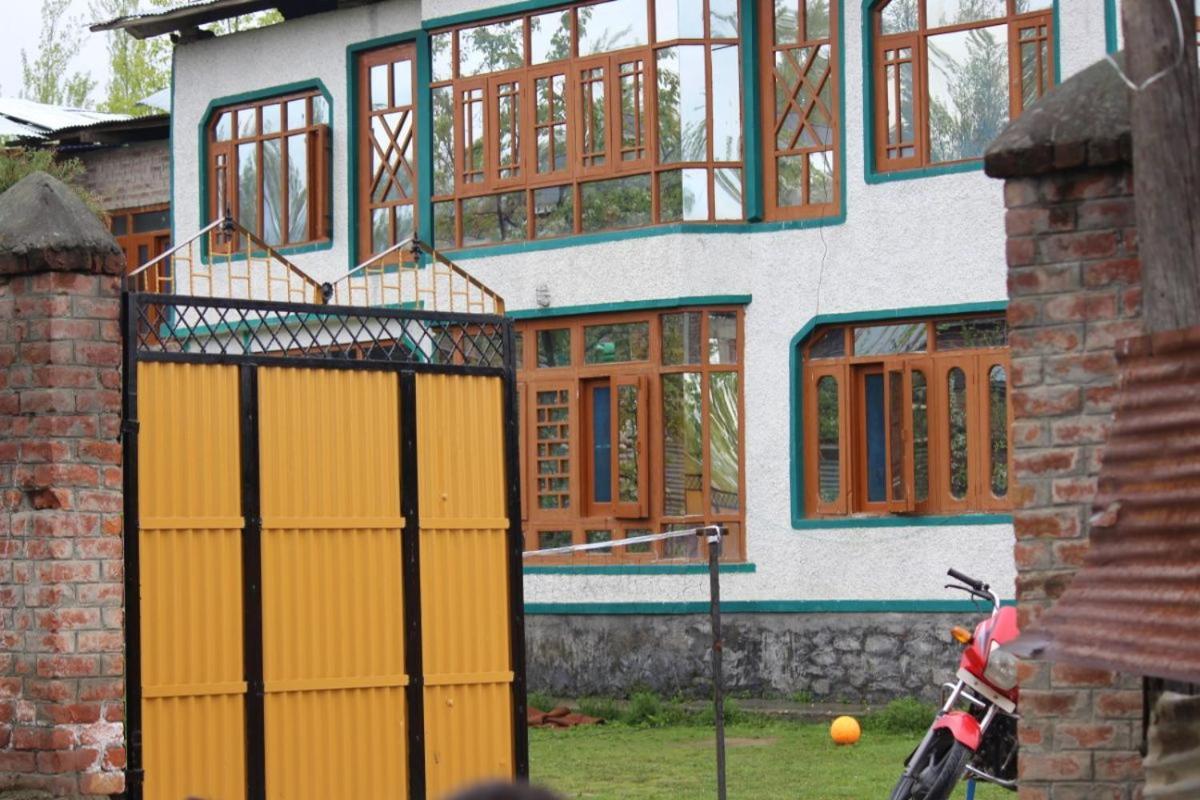 Gulsitara Guest house Gulmarg