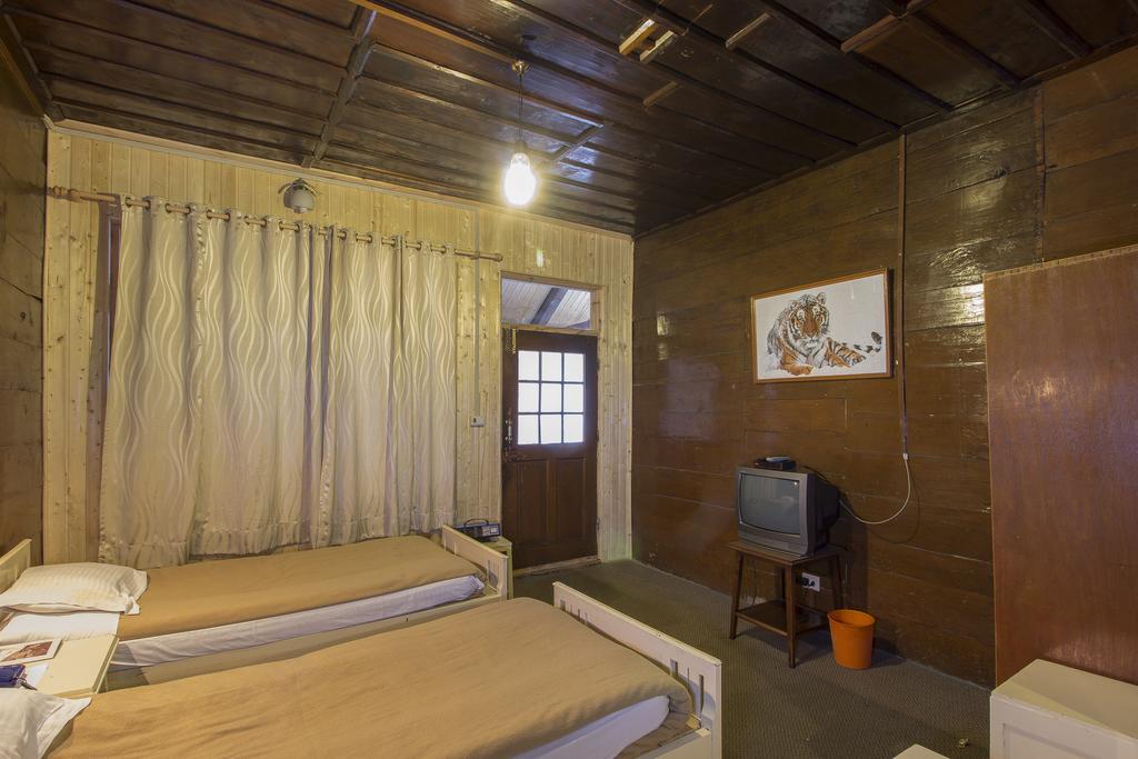 Lodge Nedous Gulmarg