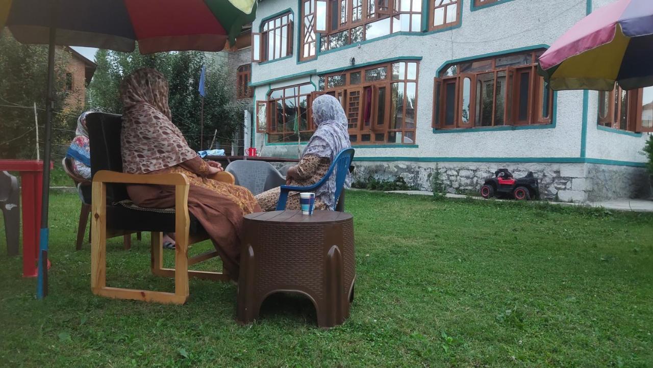 Gulsitara Guest house Gulmarg