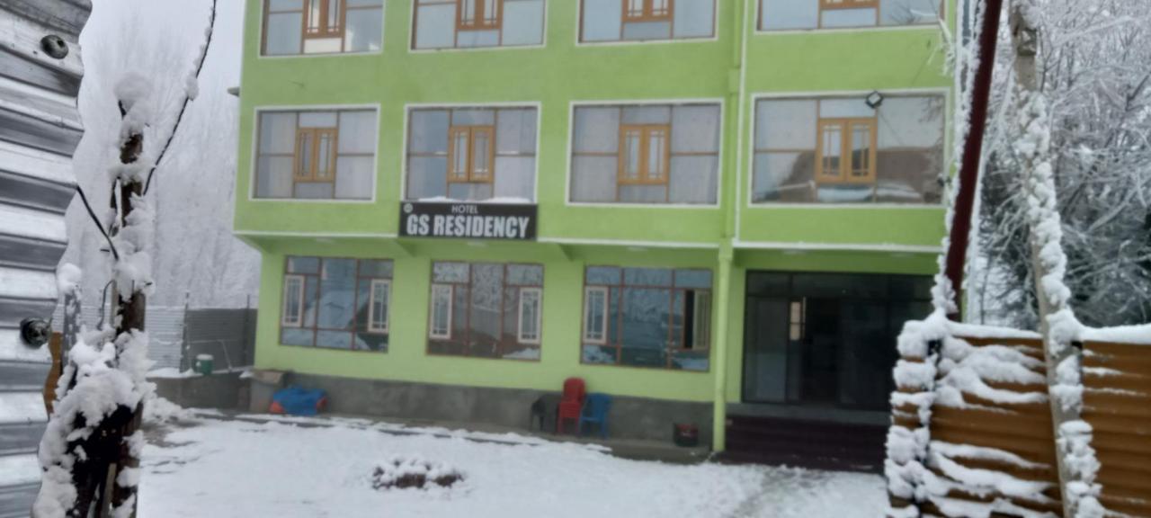 Residency, Kunzer 3*