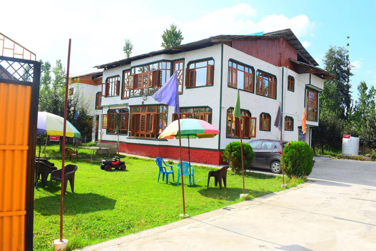 Hotel Gulsitara Resorts-gulmarg
