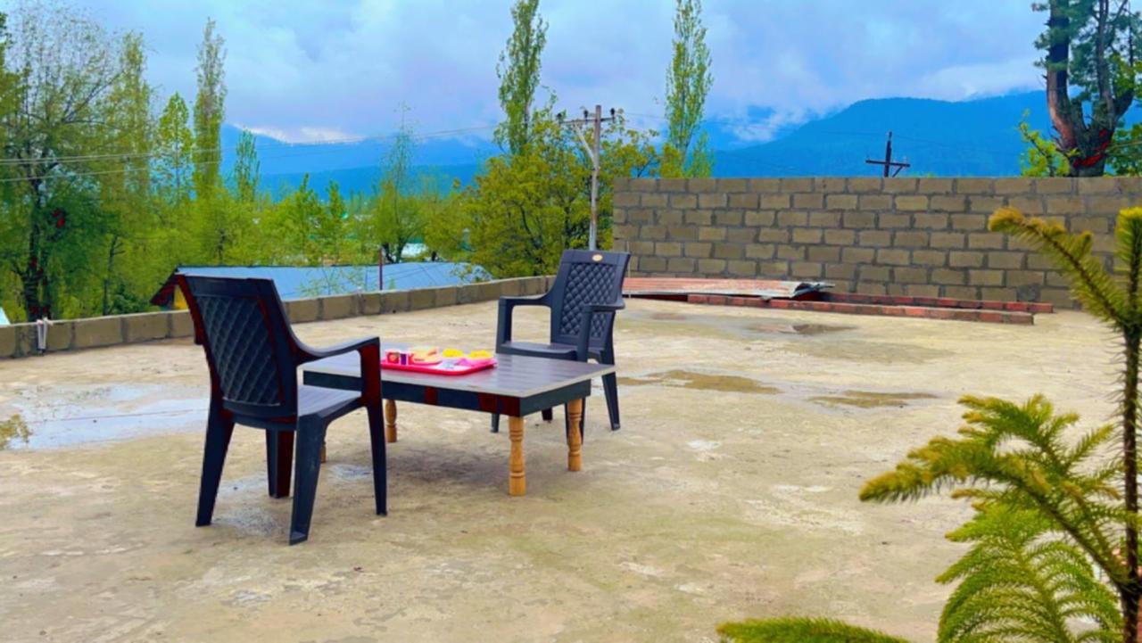 Everest * Gulmarg