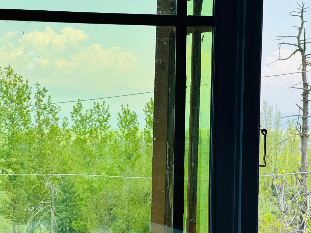 Sheen Homestay Gulmarg