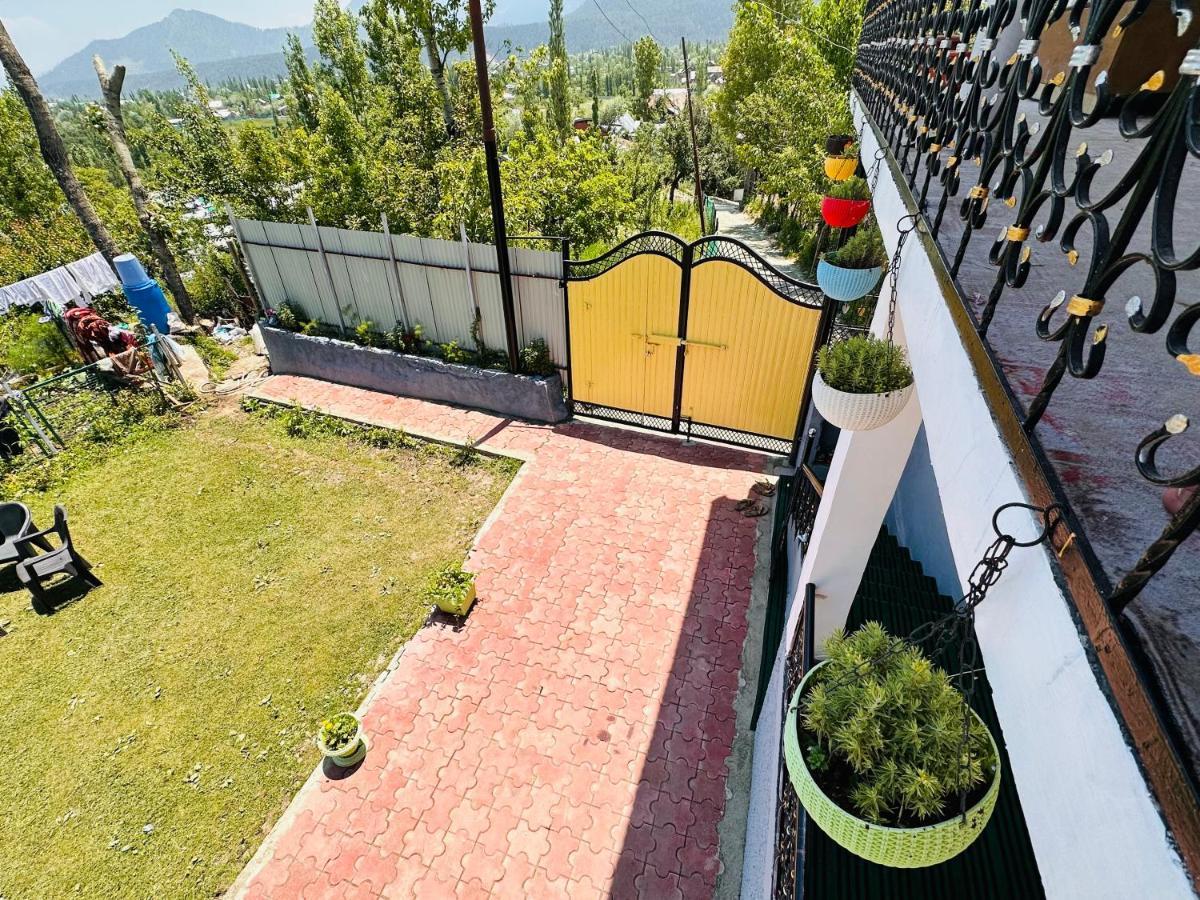Homestay Sheen *