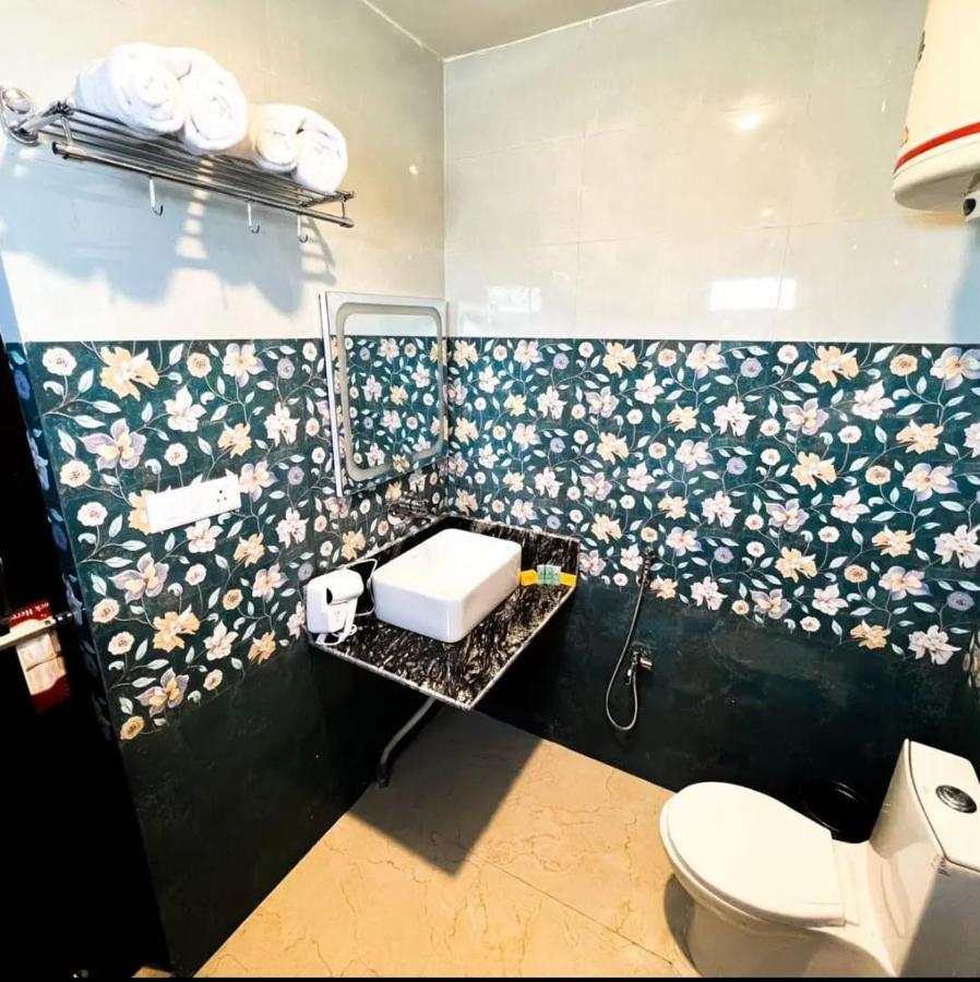Hotel Poshwan