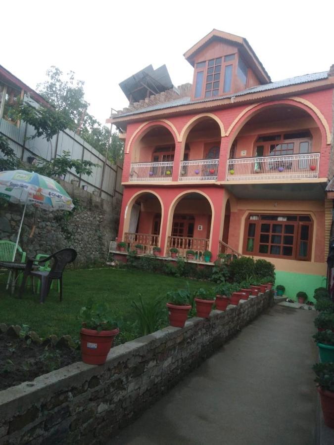 Wani Guest house Gulmarg