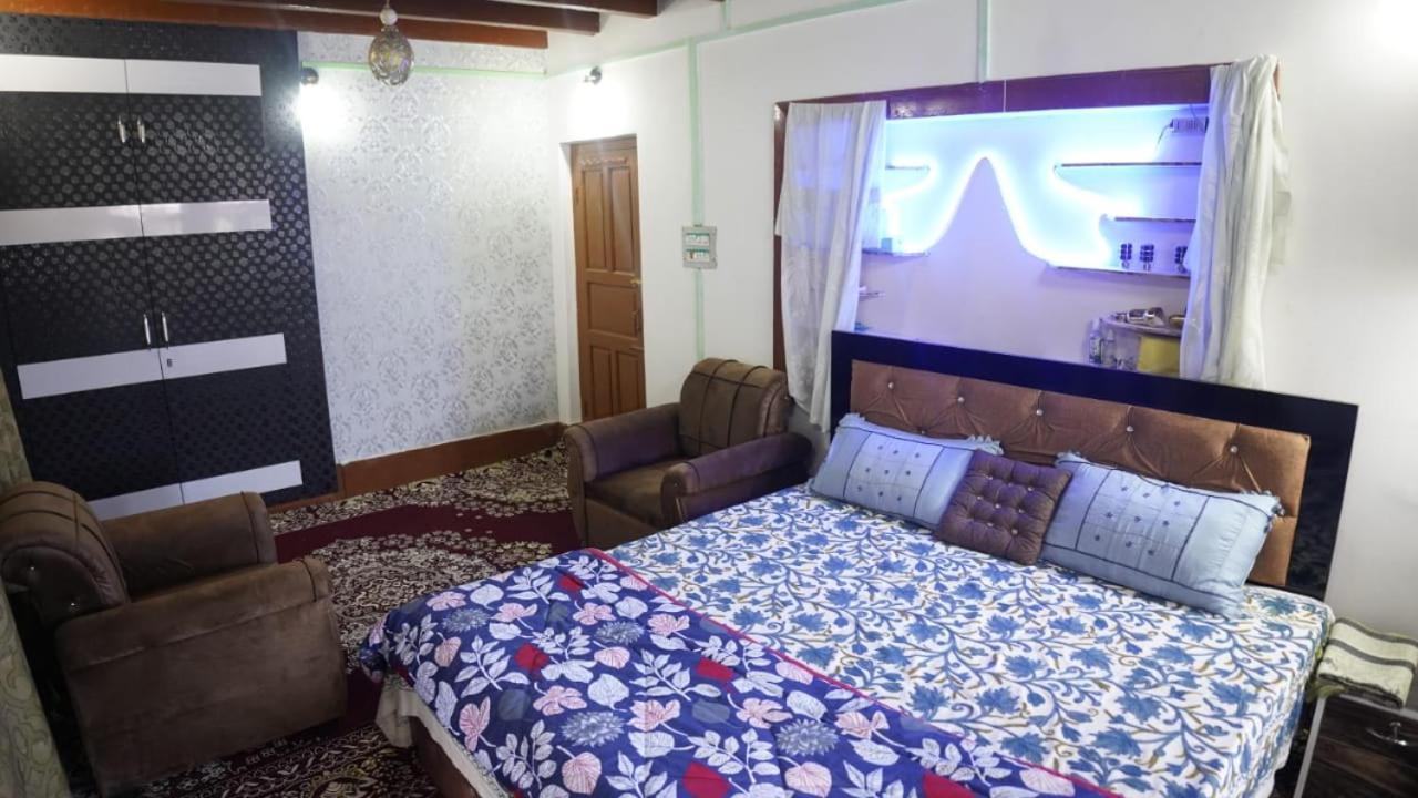 Wani Guest house Gulmarg