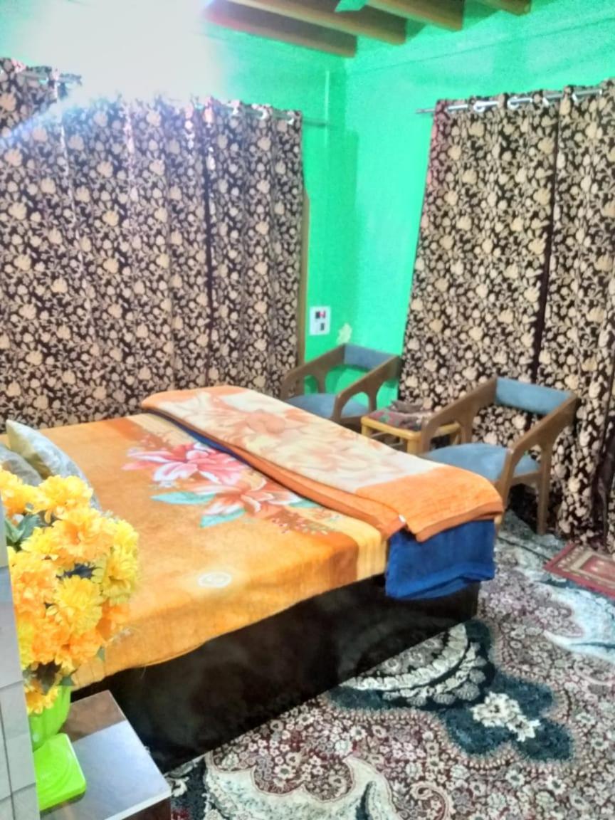 Wani Guest house Gulmarg
