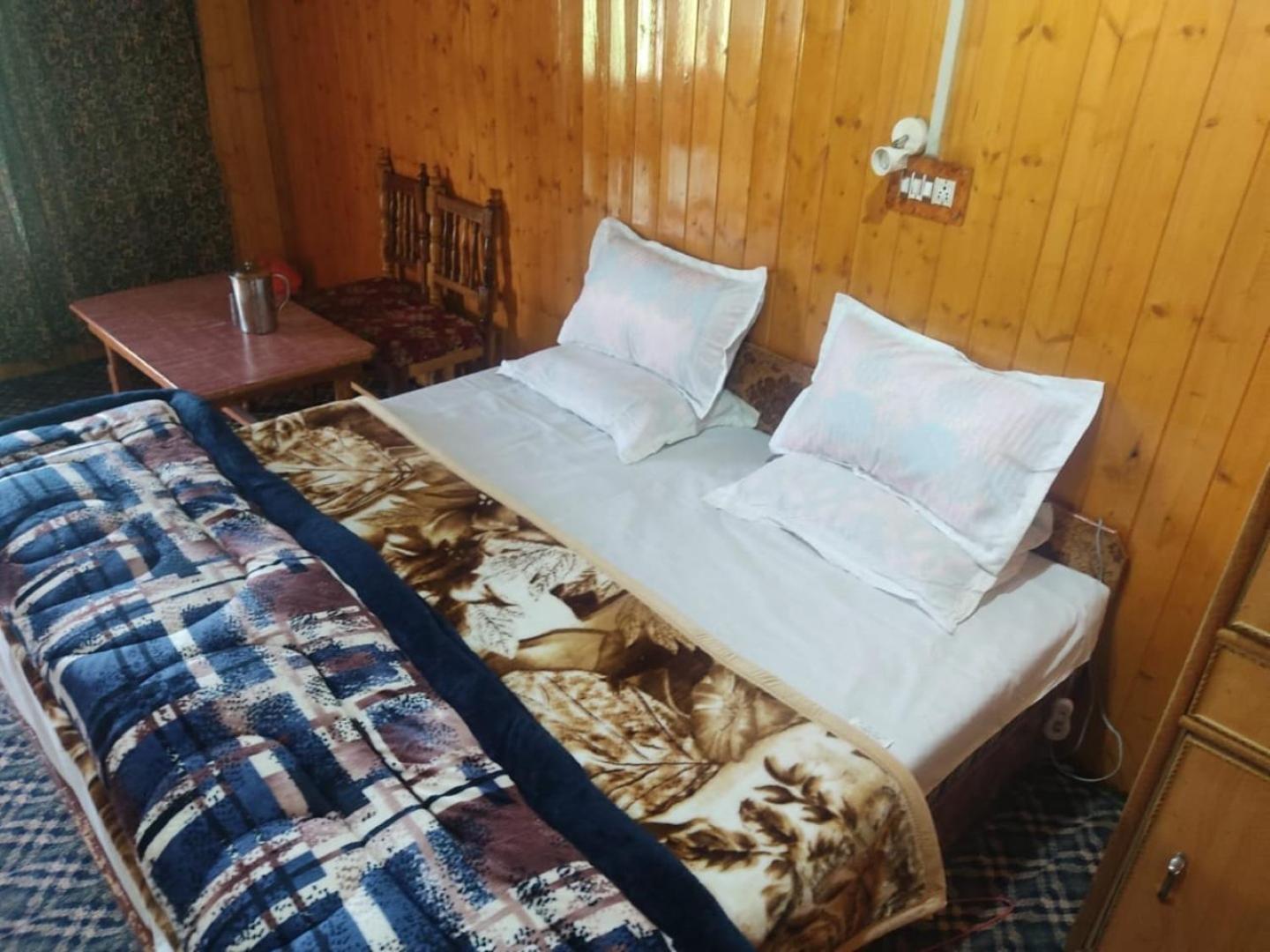 Hotel Roseland ,