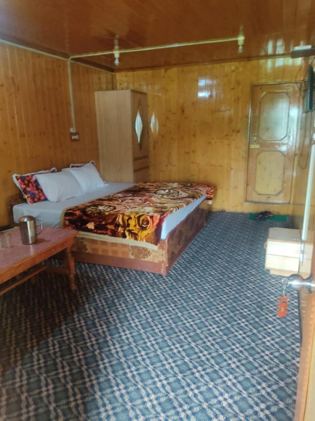 Roseland , Gulmarg