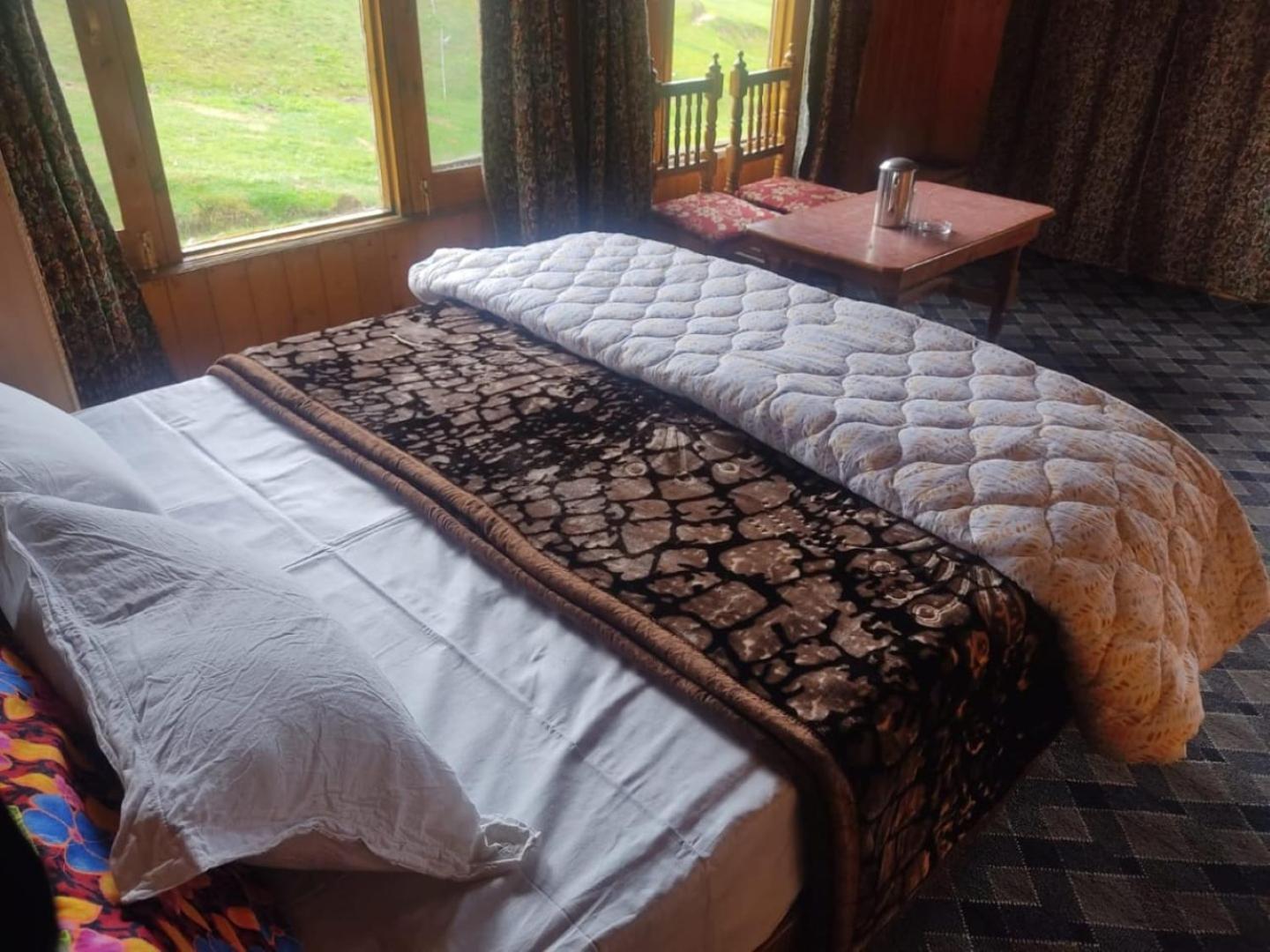 Roseland , 4*