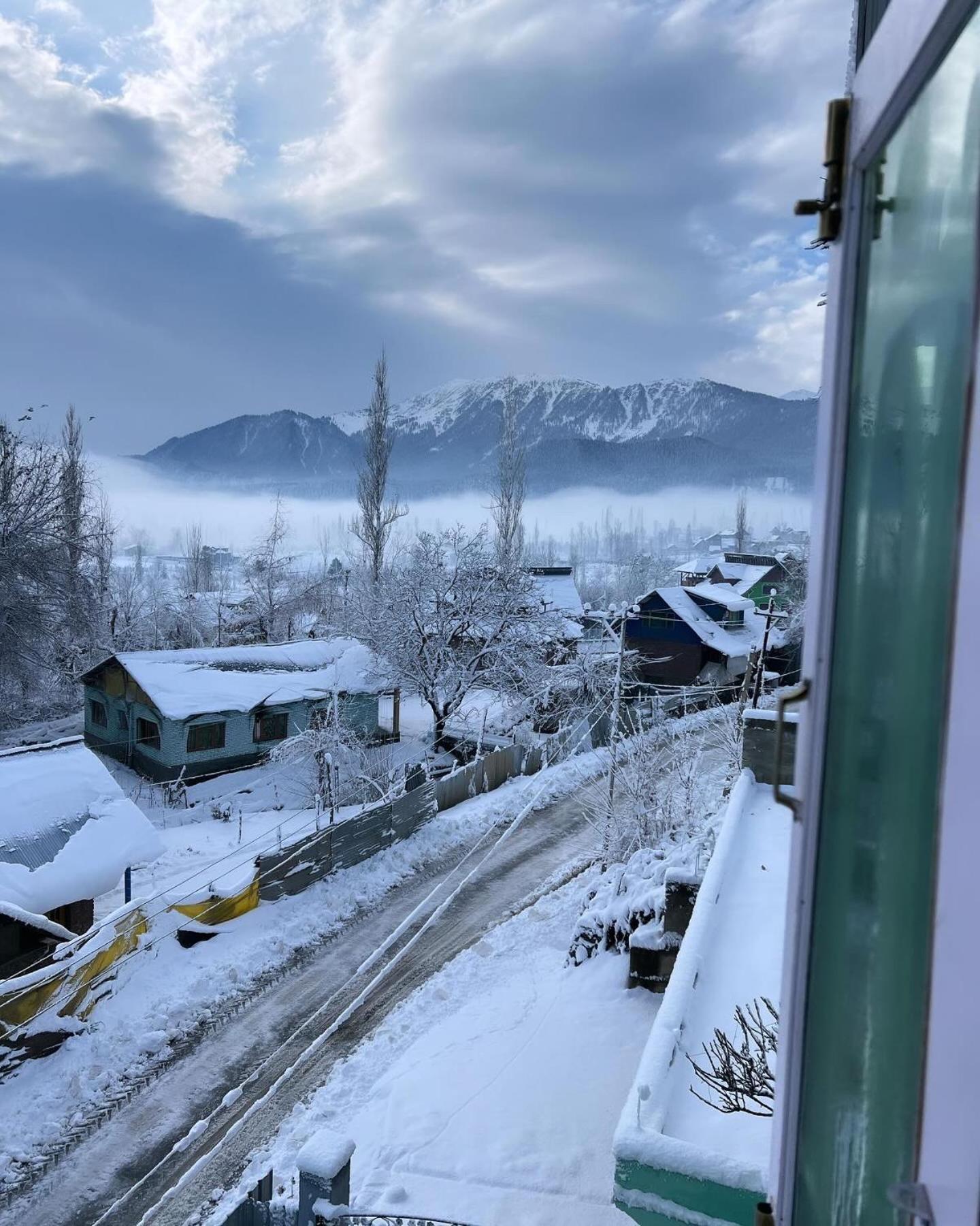 Everest Guest house