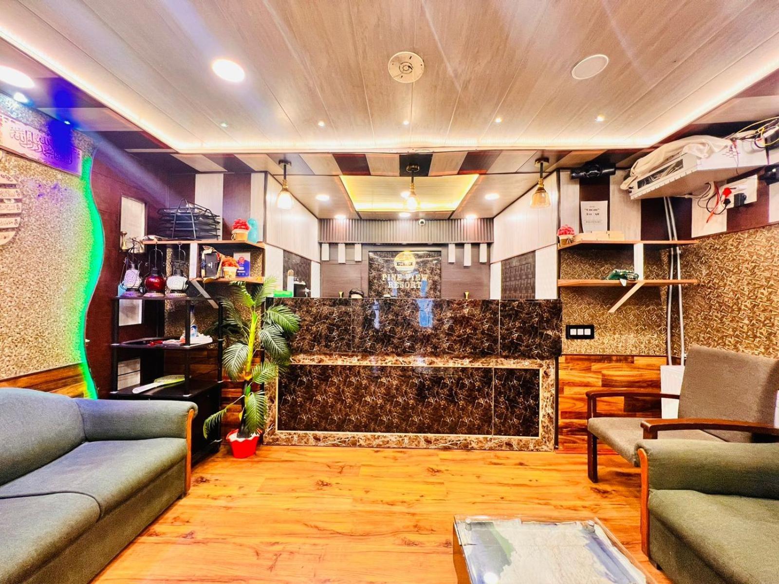 Resort Pine View Gulmarg