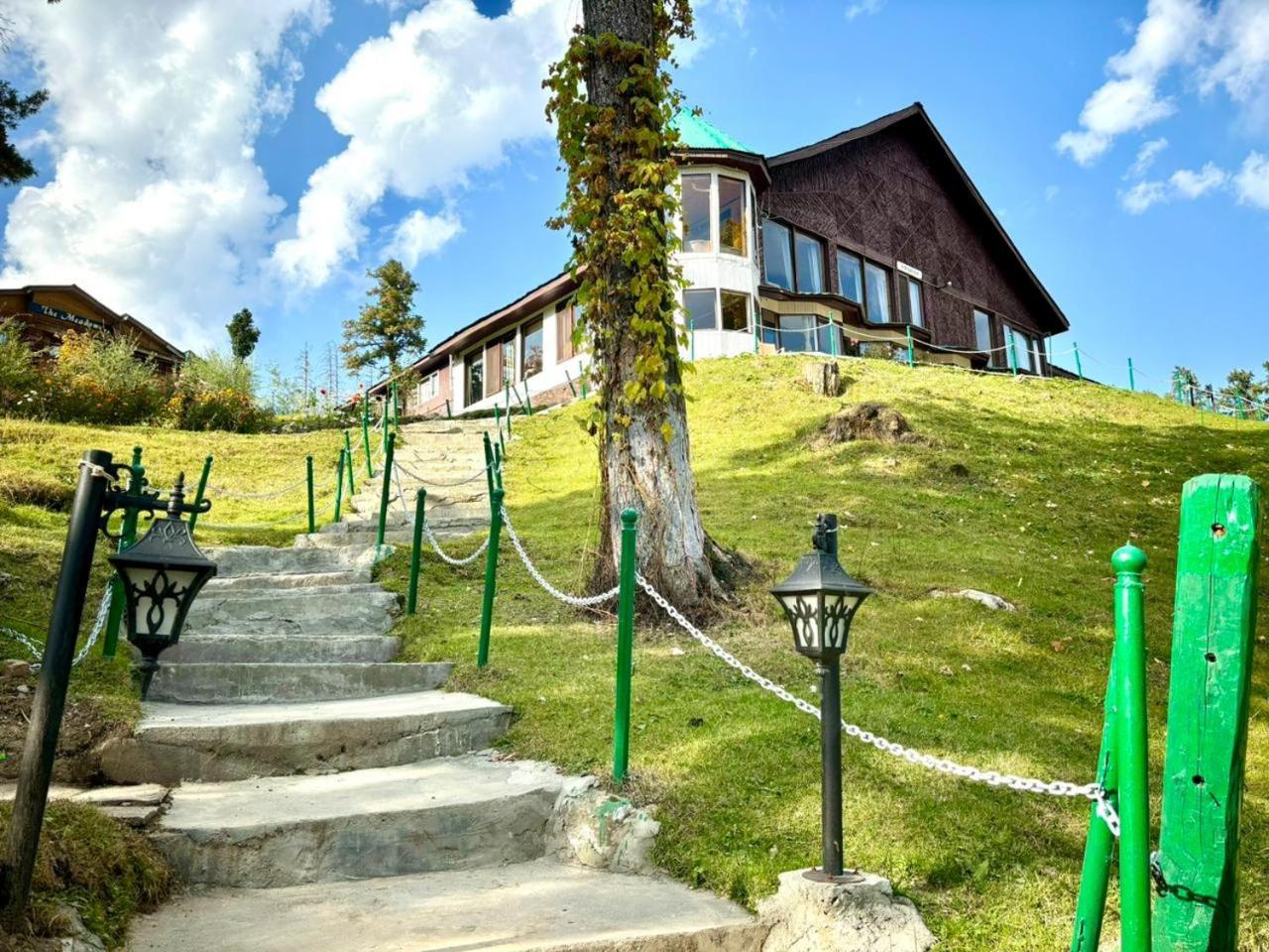 The Pine Palace 3* Gulmarg