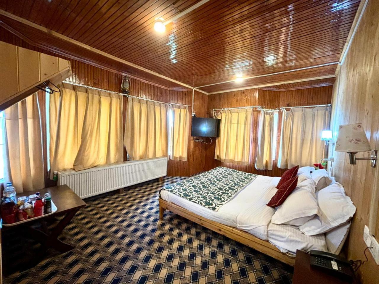 The Pine Palace 3* Gulmarg