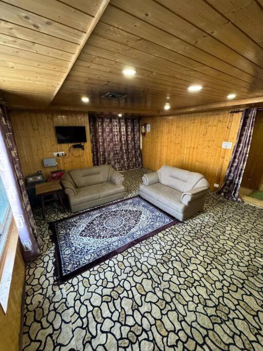 Villa Winter Wonderland 2bhk *