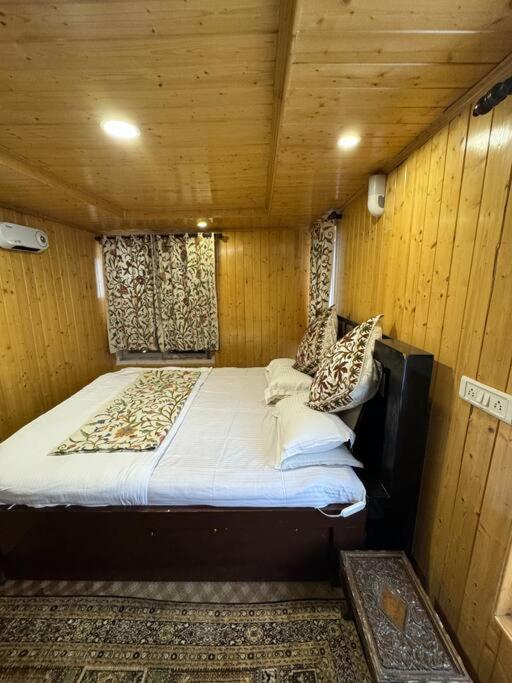 Winter Wonderland 2bhk