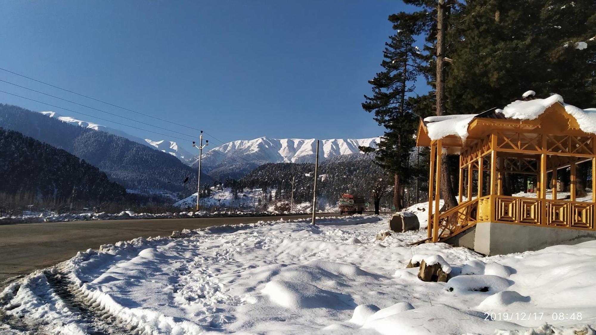 Everest * Gulmarg