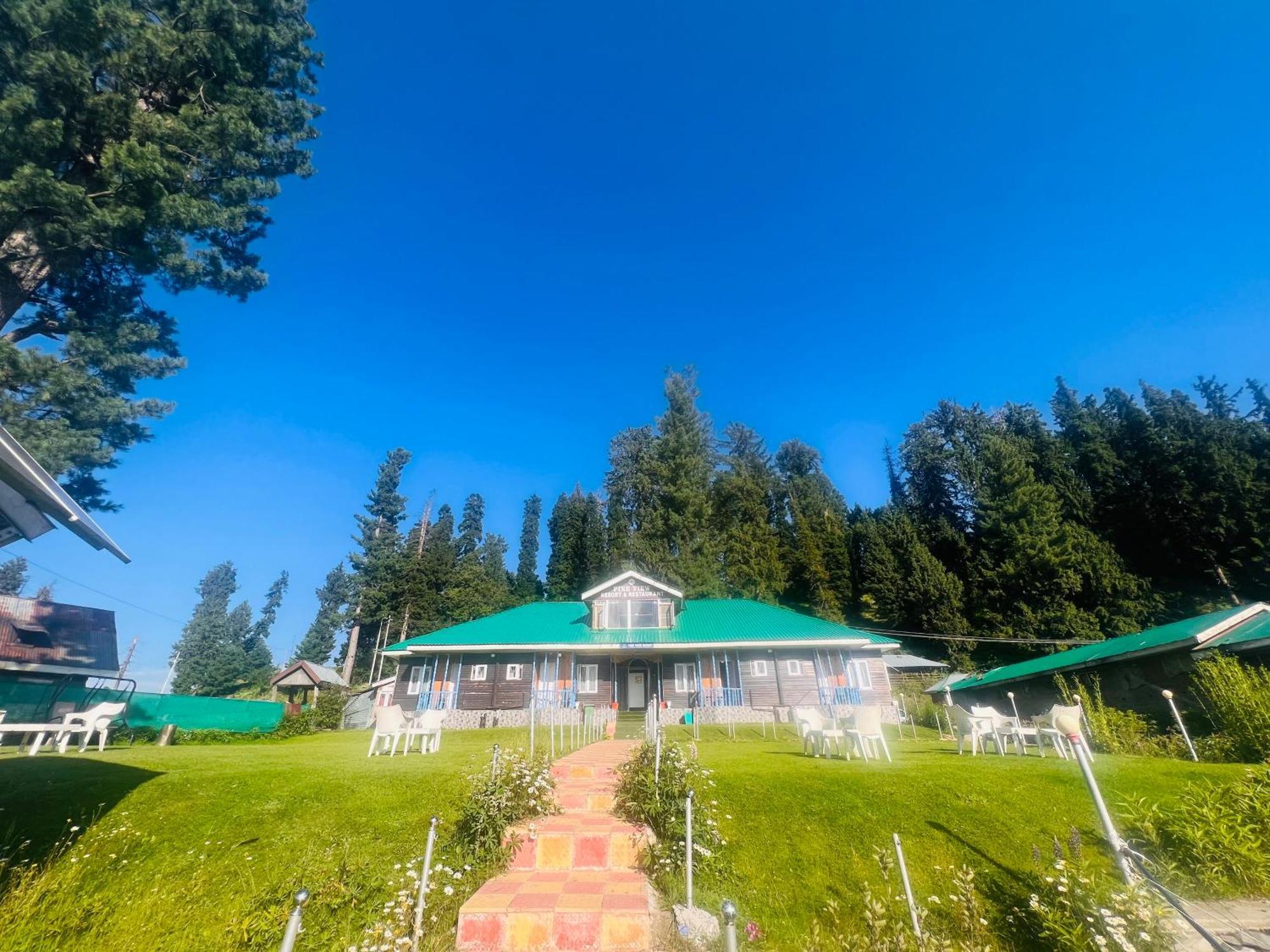 Resort Pine View 2*