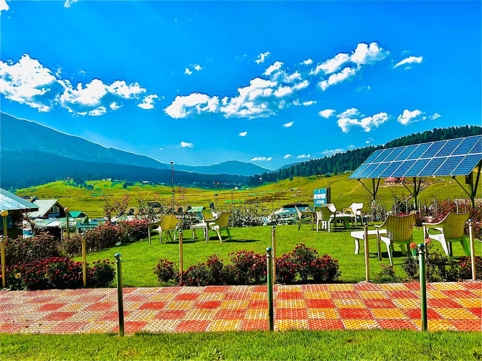 Resort Pine View Gulmarg