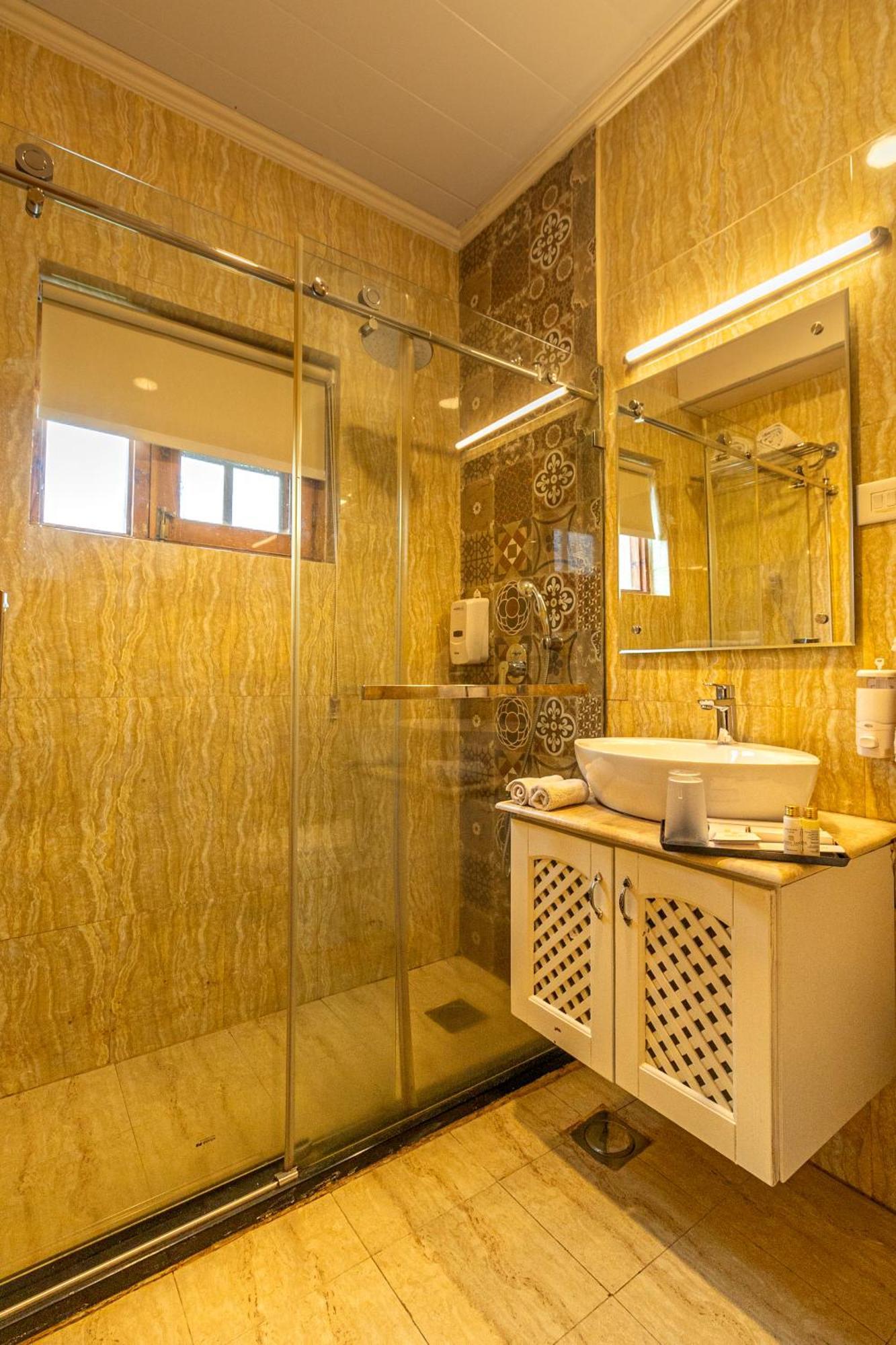 Shaw By Pattern Hotel