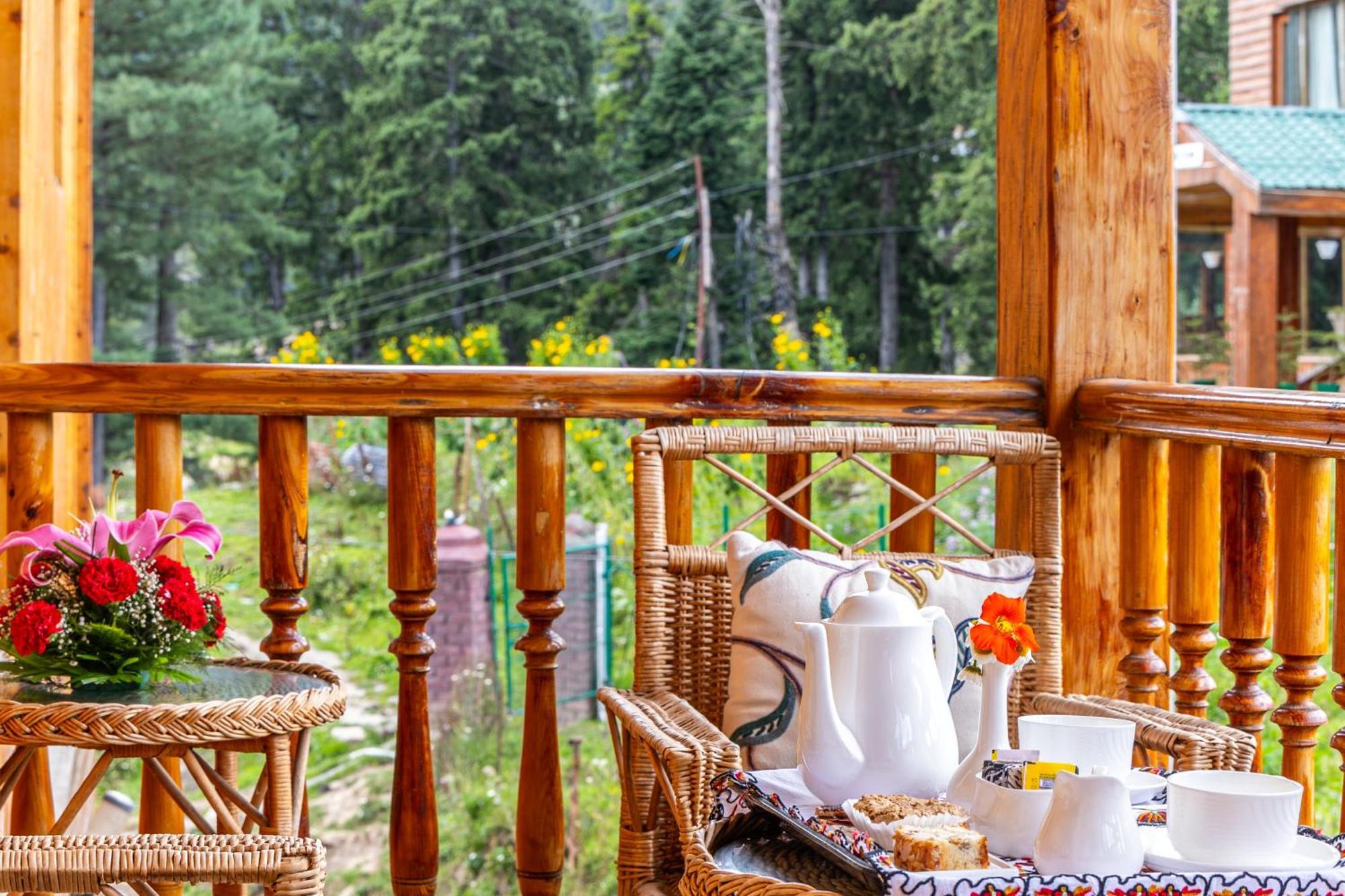 Shaw By Pattern 4* Gulmarg