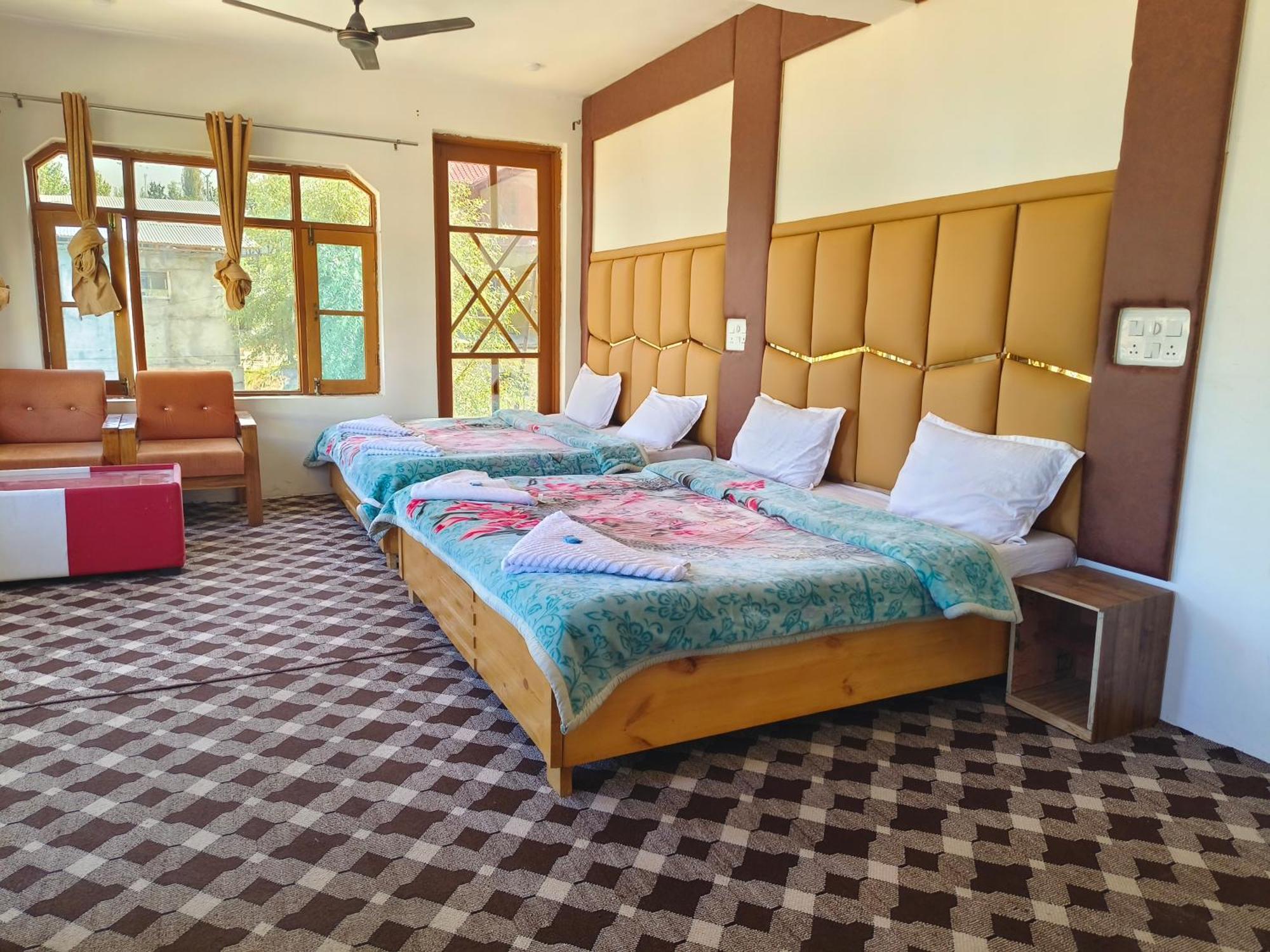 Hotel Gulsitara Resorts-gulmarg 3*