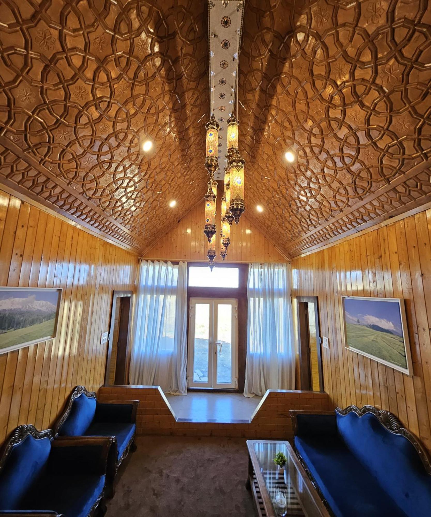 Hotel Woods By Pattern 3*