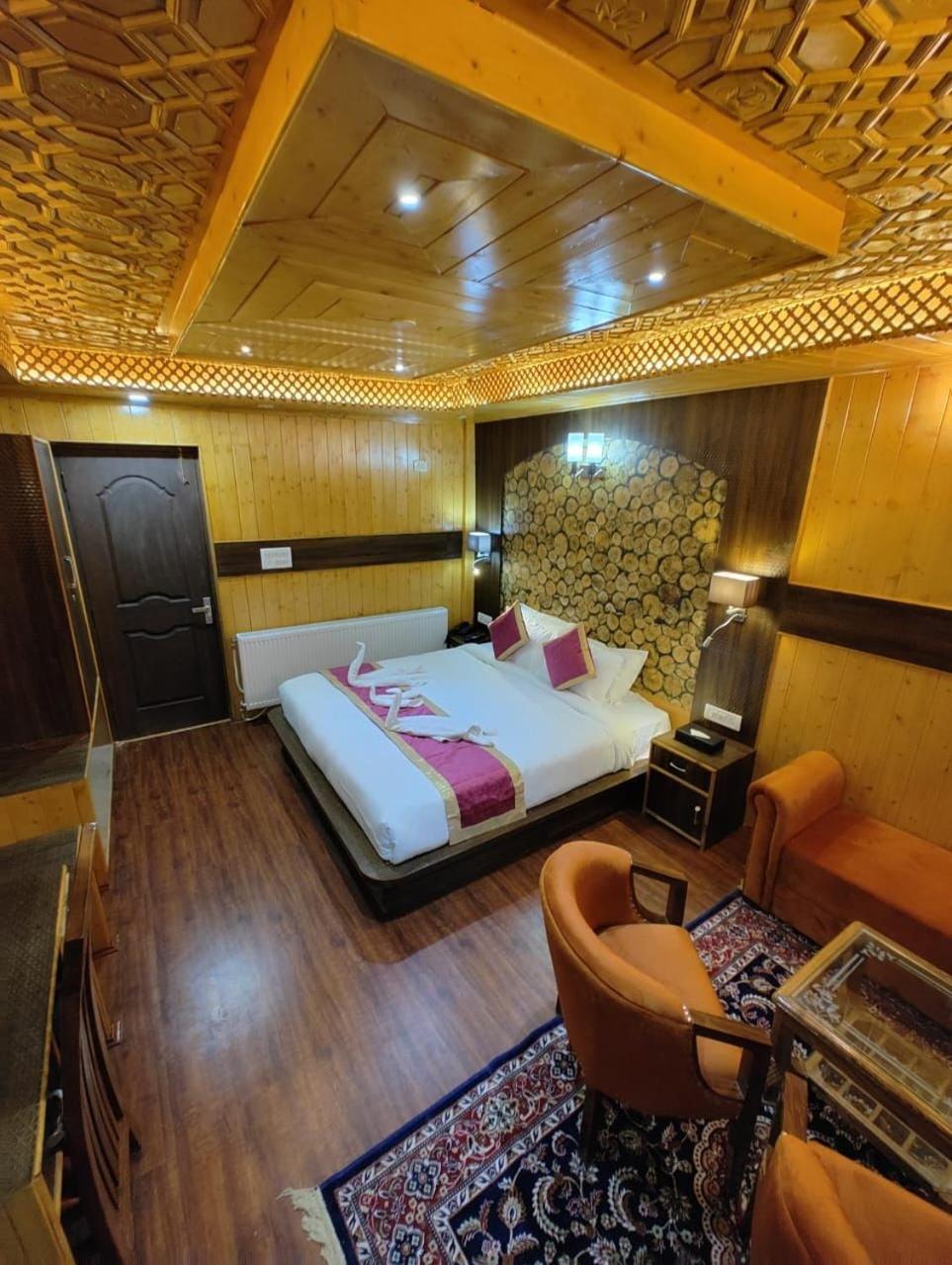 Lux Shanum 4* Gulmarg