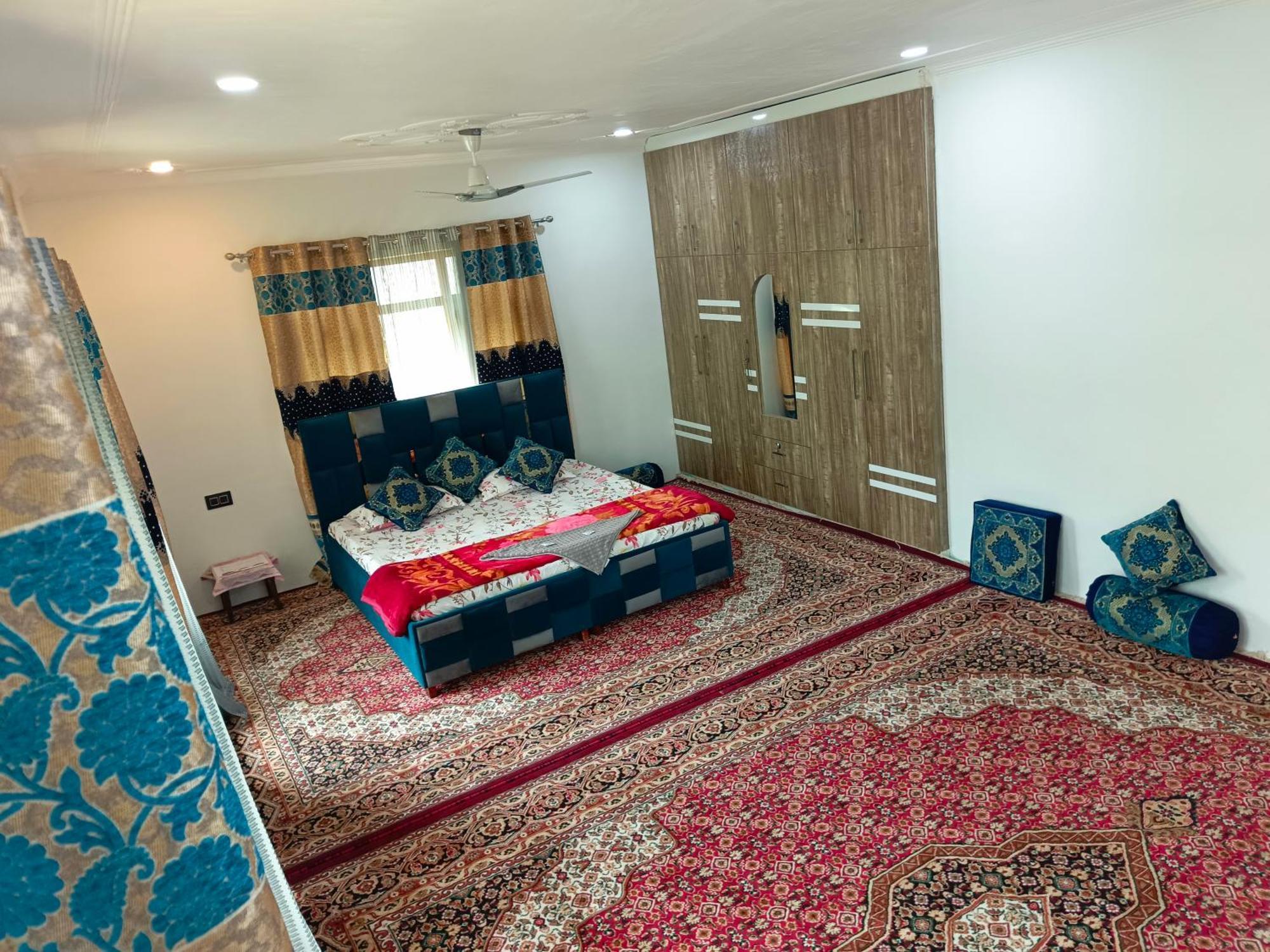Homestay The Himalayan *