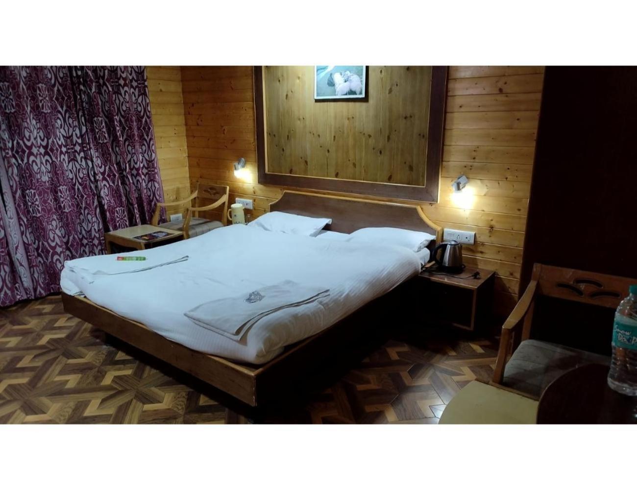 Homestay Fluorescence And Restaurant, Gulmarg