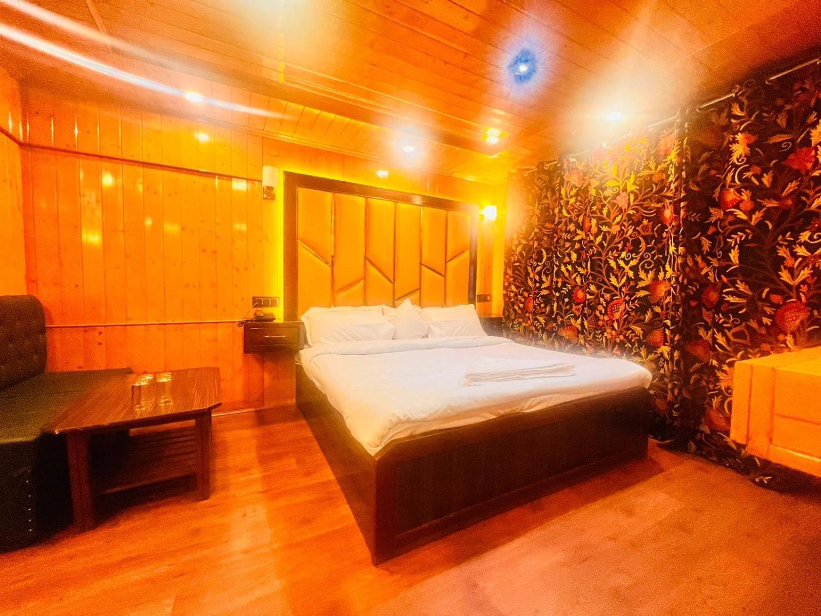 Pine View 2* Gulmarg