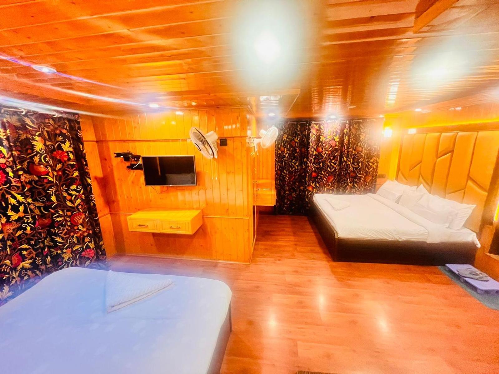Pine View Hotel 2*