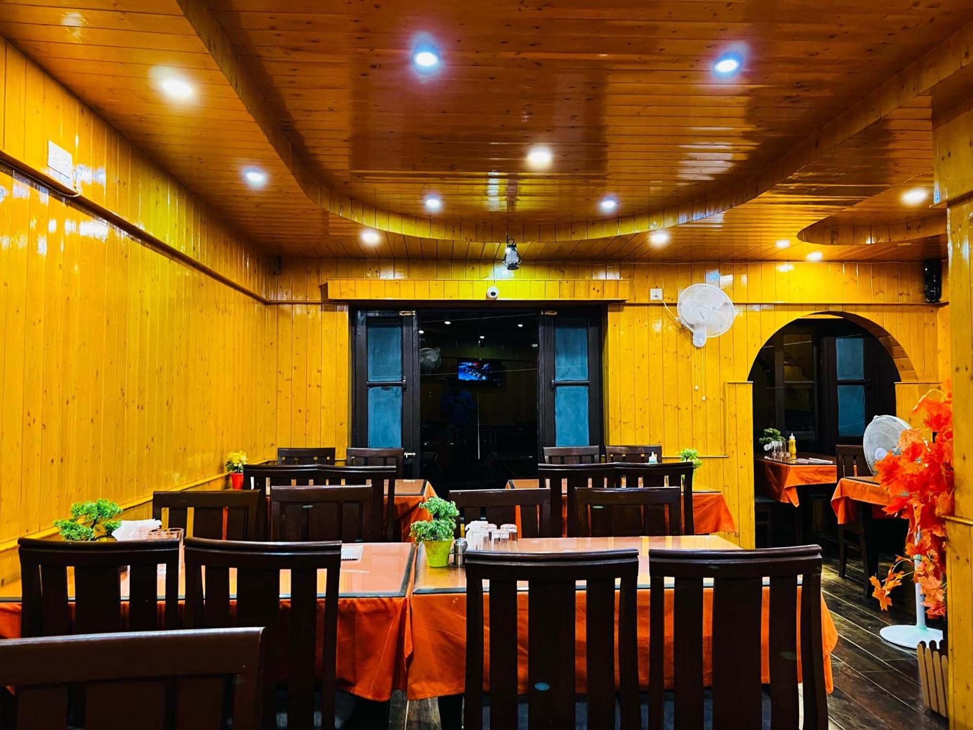 Pine View Hotel