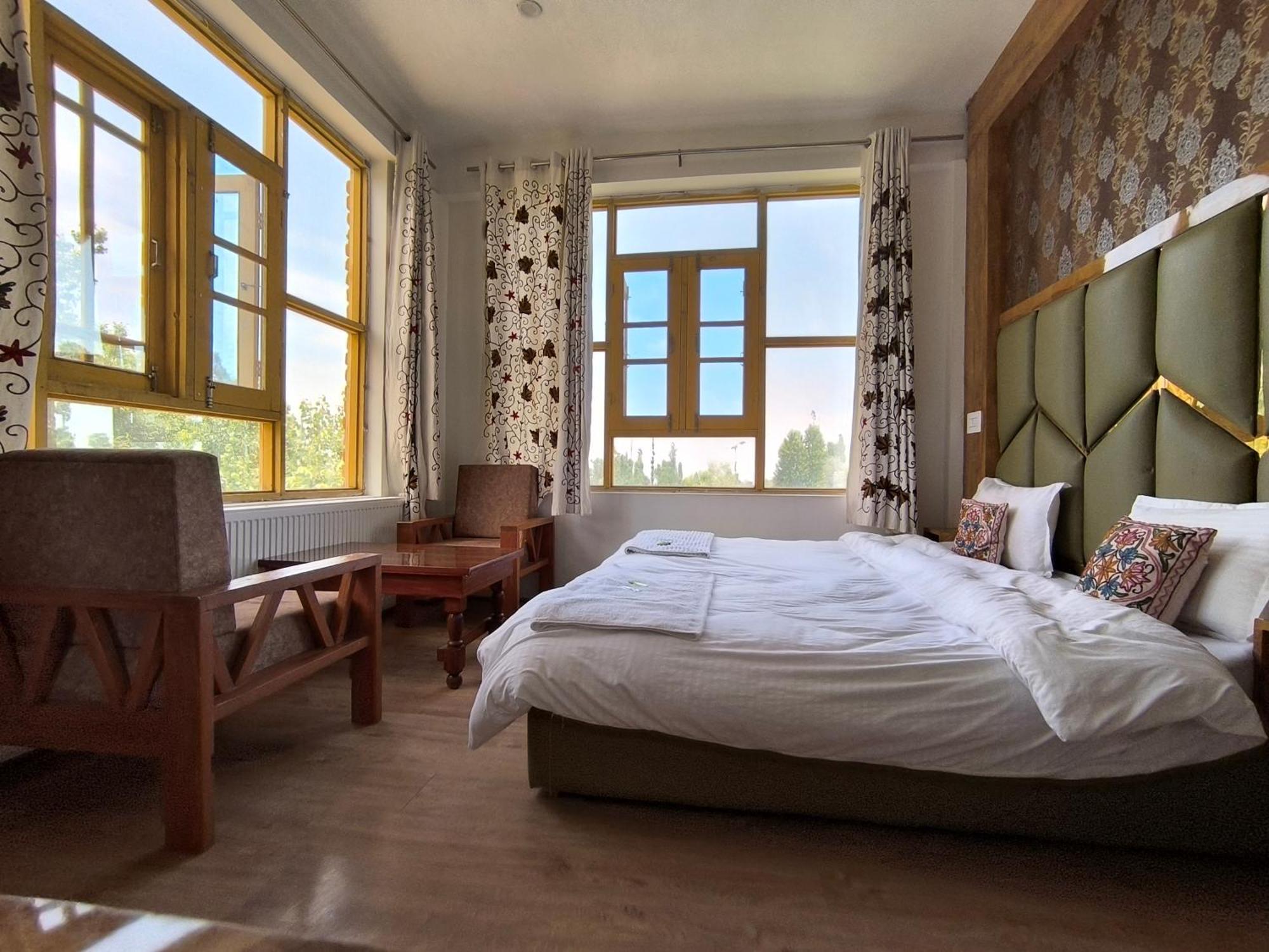 Gs Residency Hotel