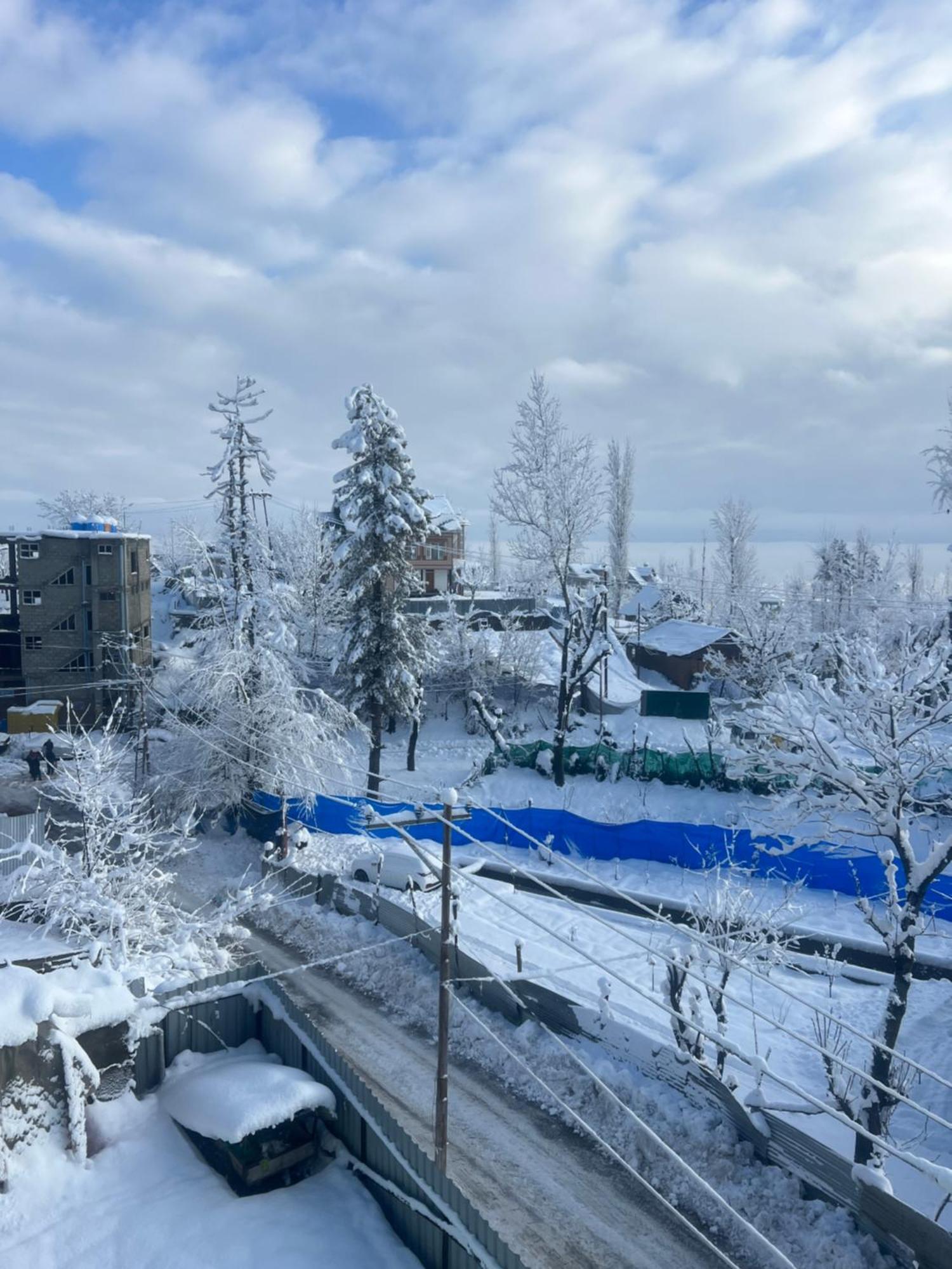 Everest Guest house Gulmarg