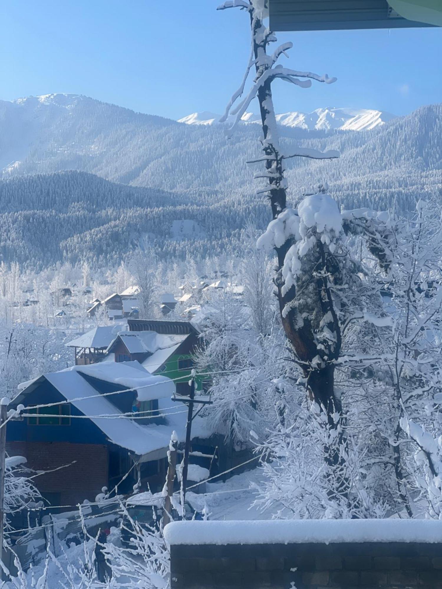 Guest house Everest *