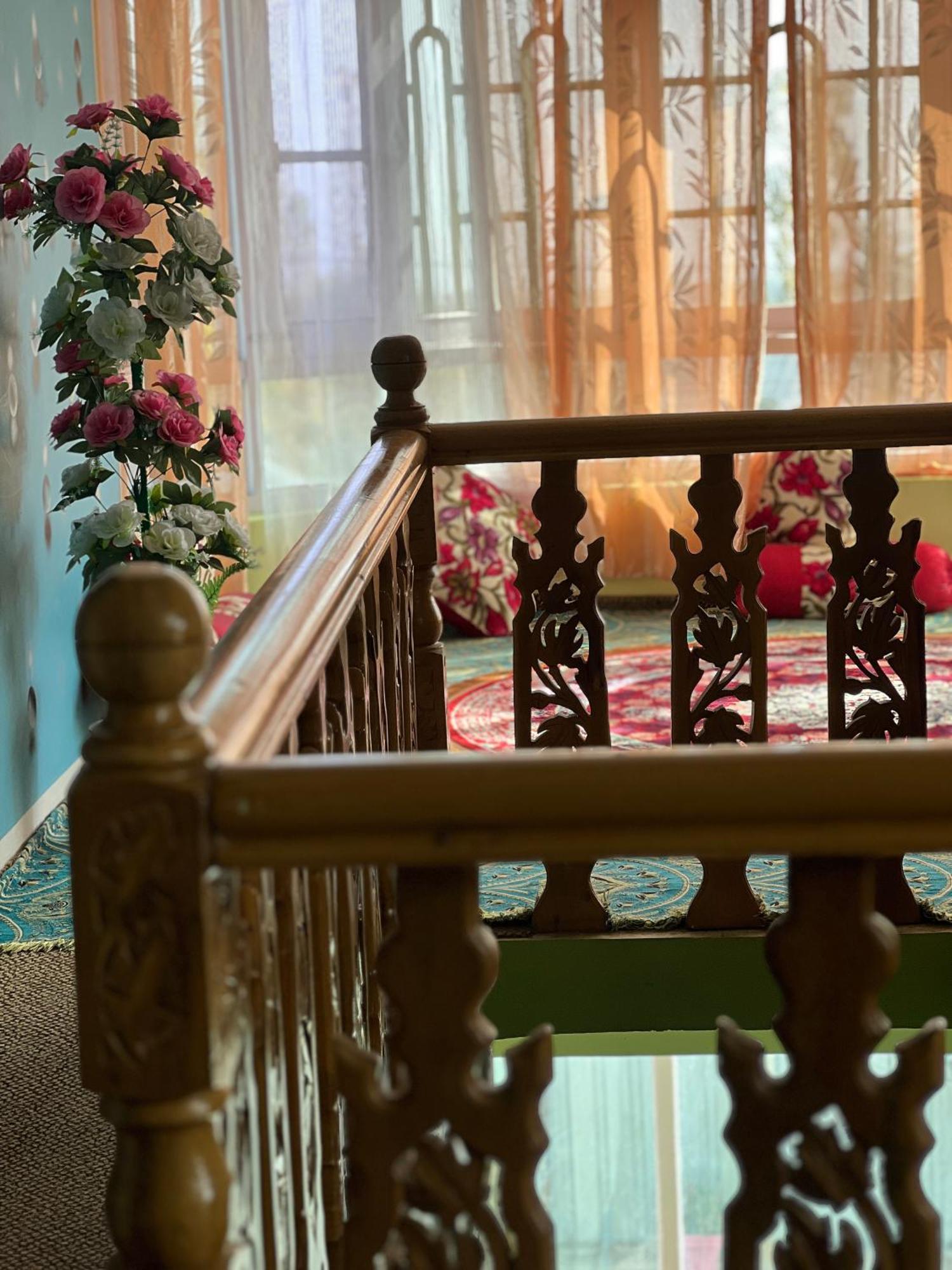 Guest house Everest *