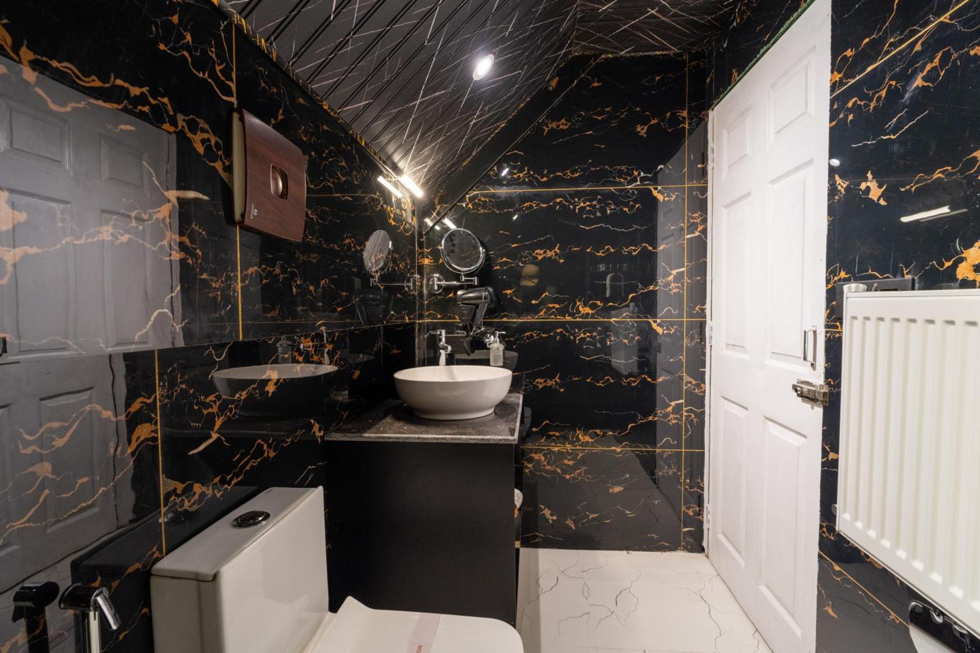 Hotel Green Rooms Resort 4*