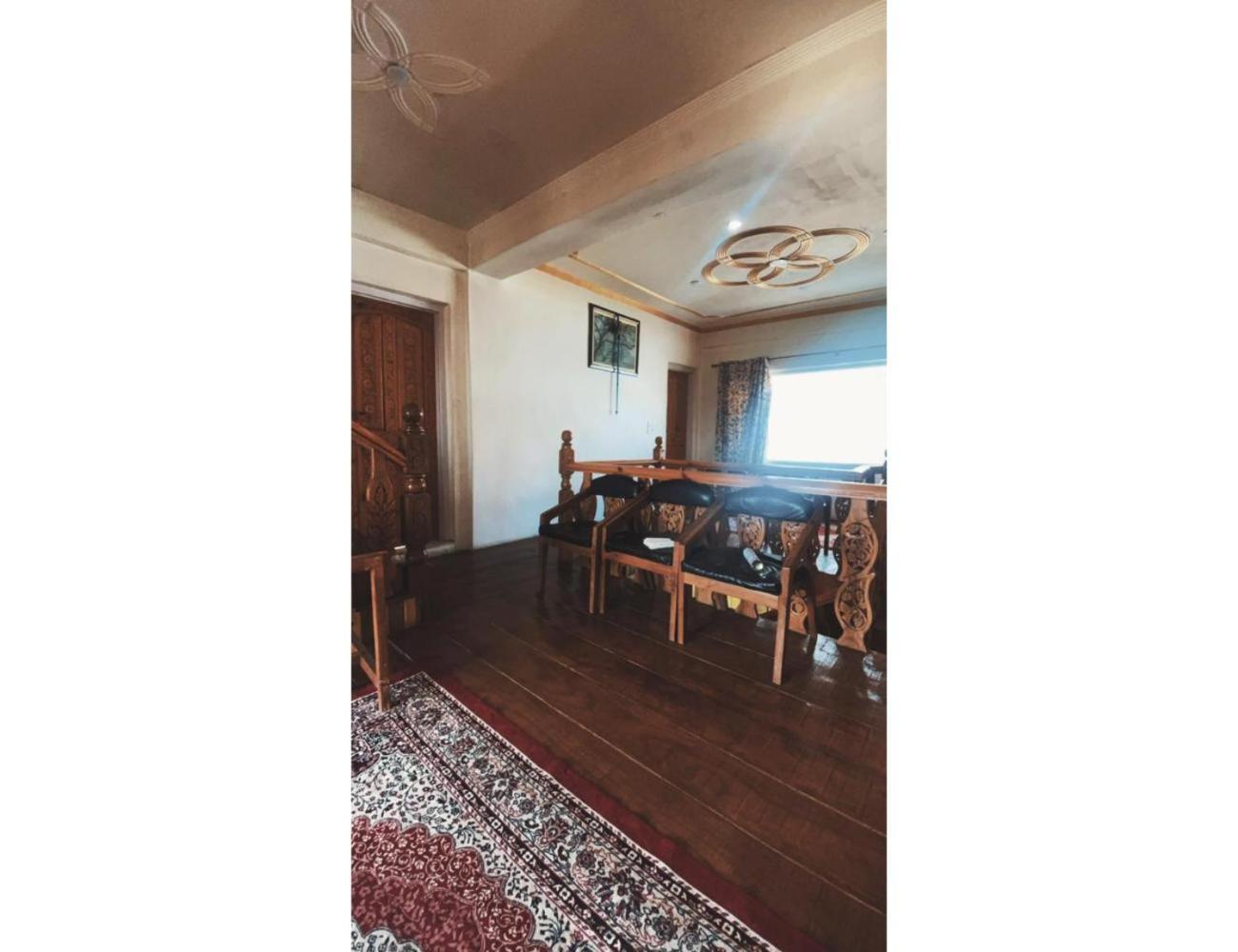 New Kashmir Inn, Homestay Gulmarg