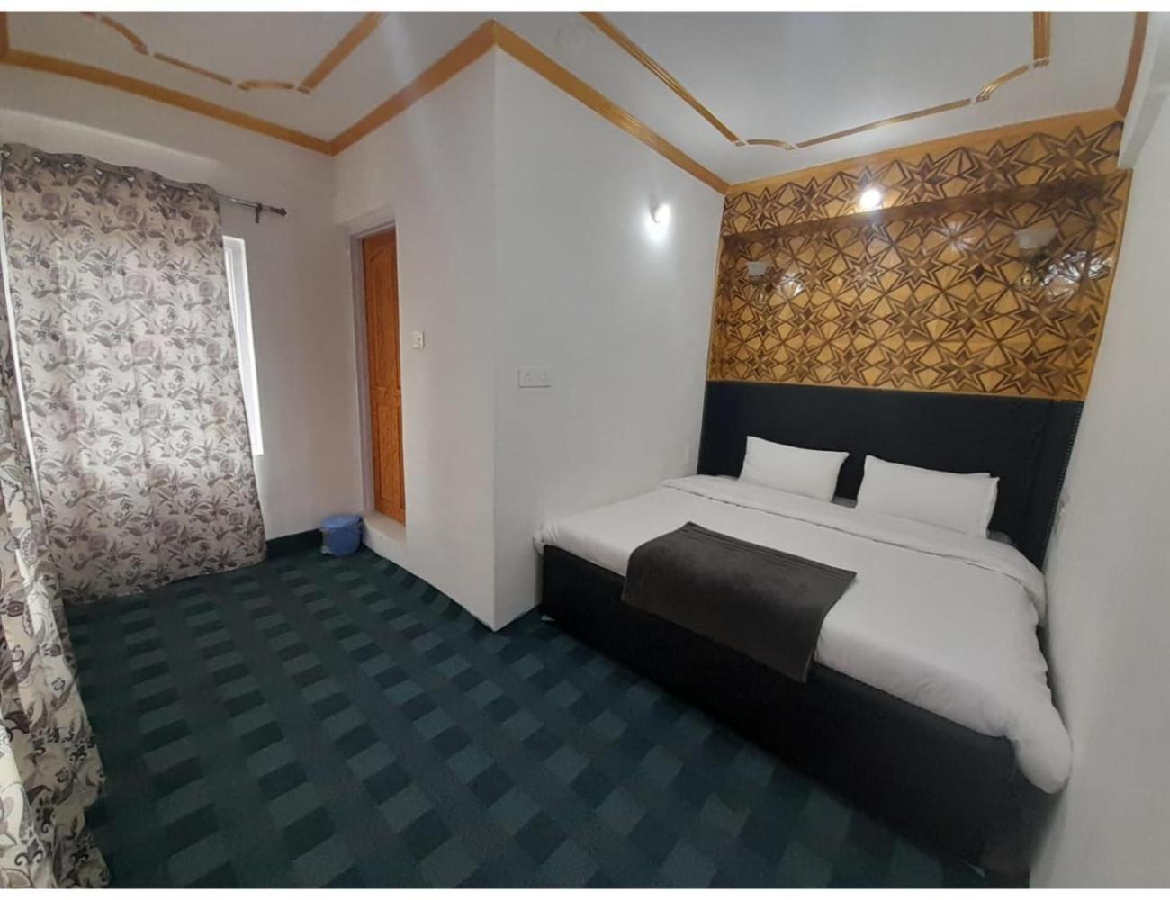 New Kashmir Inn, Homestay