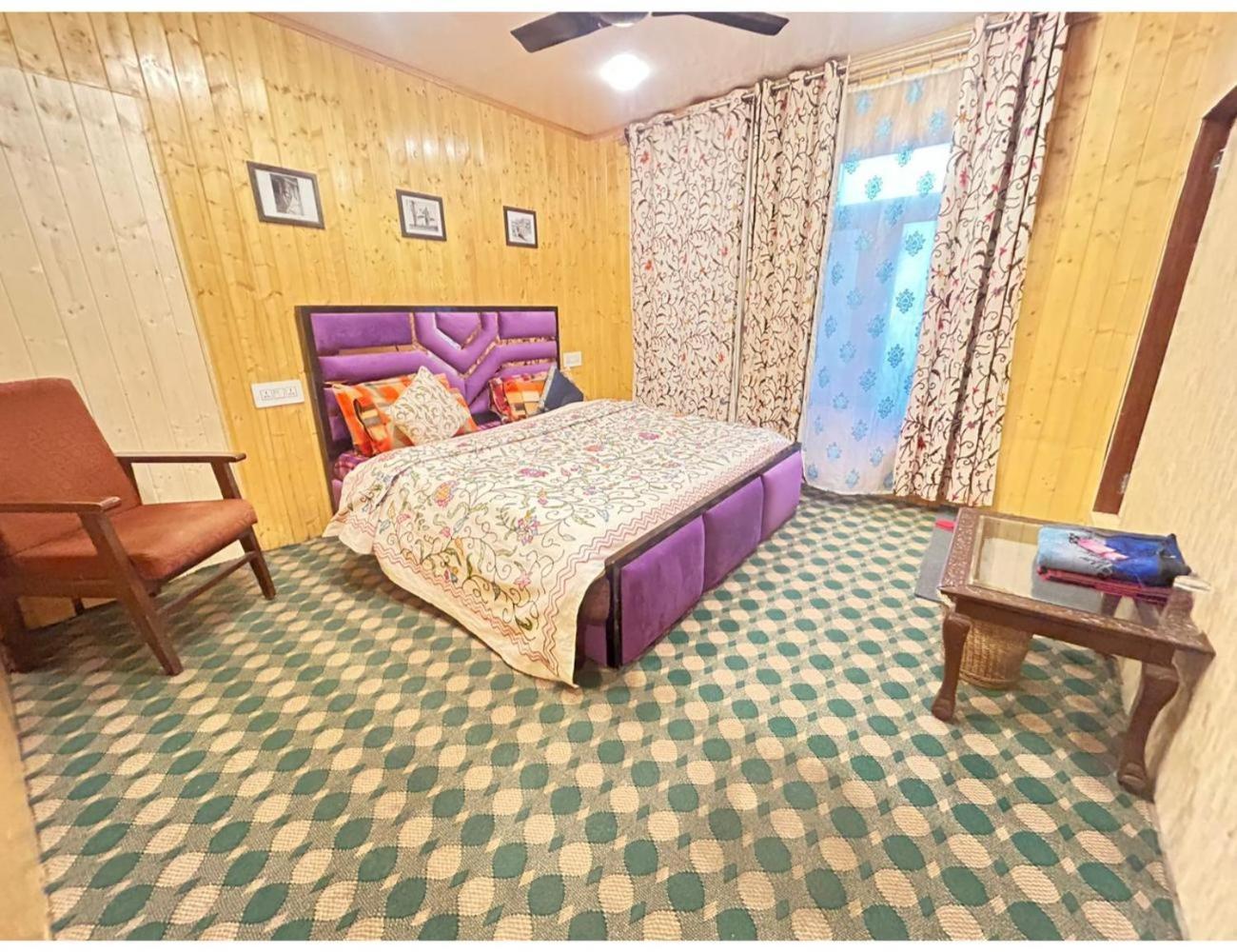 New Kashmir Inn, Homestay